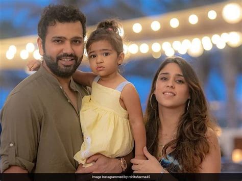 Rohit Sharma Daughter - Rohit Sharma Shares First Glimpse Of Newborn ...