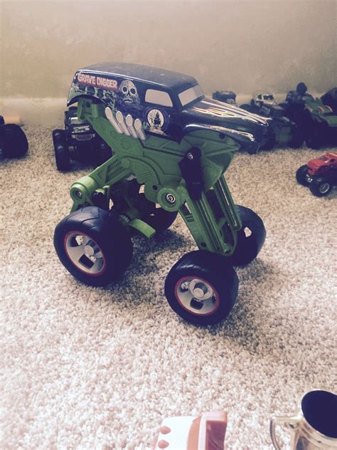 Grave Digger | Monster trucks, Toy car, Trucks