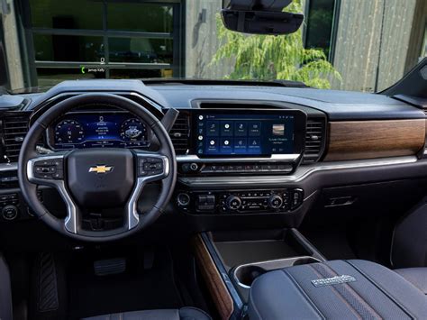 2024 Chevrolet Silverado HD Review - Chevrolet of Millersburg