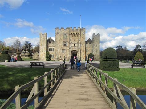 Hever Castle - Sisley Garden Tours