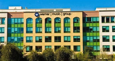 Warner Music Group Dials Into Turkey With a Dogan Group Partnership