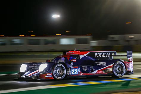 The United Autosports team's ORECA 07 in the lead in the early morning ...