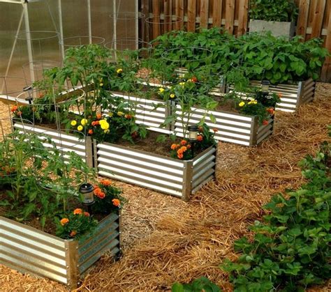 Corrugated Raised Garden Beds... | Postris | Building raised garden ...