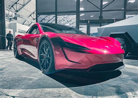 Tesla Roadster 2020: Abnormal Specs! | vlr.eng.br
