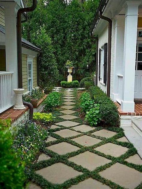 Small front yard landscaping - 70+ Brilliant Low Maintenance Front Yard ...