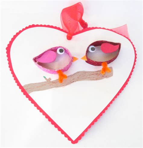 Paper Roll Love Birds | Fun Family Crafts