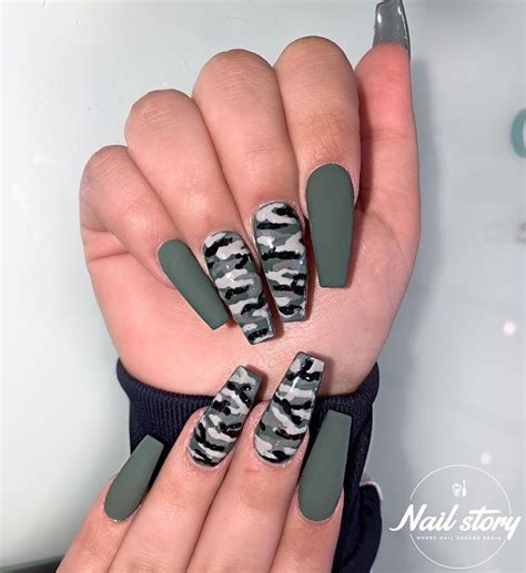 🌲You didn’t see this coming 👀 __________ 💅🏼Matte olive/army green ...