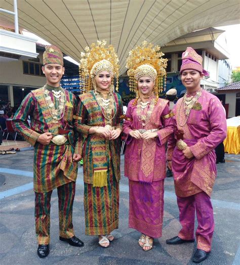 Felly Sewa Baju Pengantin: Memilih Pilihan Terbaik Untuk Membuat Hari ...