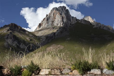 China aims to build its own Yellowstone on Tibetan plateau | AP News