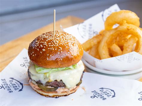 The 20 Best Burgers In LA - Los Angeles - The Infatuation