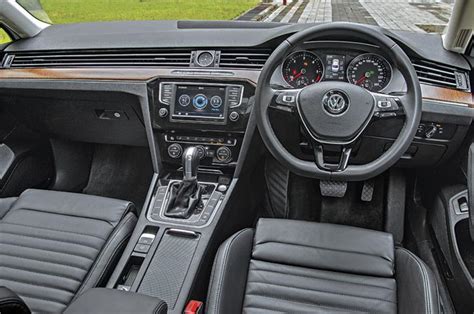 2017 Volkswagen Passat review, test drive, prices, specifications, Interior and more details ...