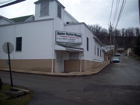 Tizzy's Travels: Dunbar, PA - Dunbar Baptist Church