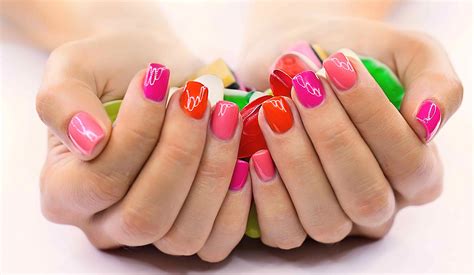 Multi Coloured Nails: New Trend and Best Designs | LadyLife