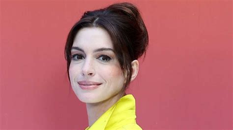 Anne Hathaway's embarrassing health condition is surprisingly common | HELLO!