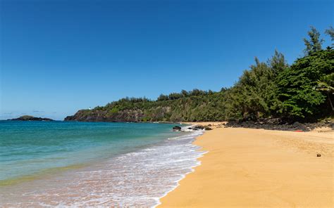 Kauapea Beach / Kauai / Hawaii // World Beach Guide