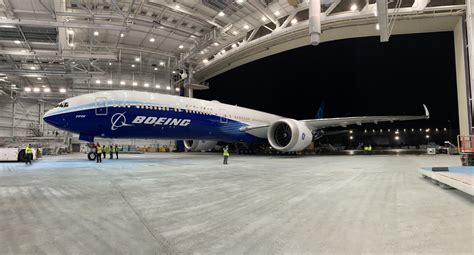 First flight of the Boeing 777X was postponed to 2020