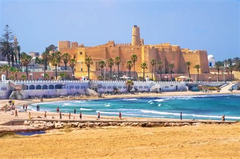 Top 12 des plus belles Plages de Tunisie (avec Carte et Photos)