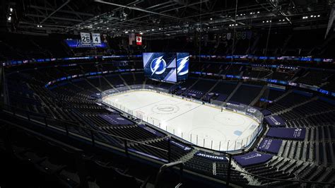 Tampa Bay Lightning return to Amalie Arena with 2-0 series lead | FOX ...