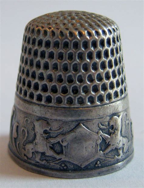 Webster Sterling Silver Thimble (Antique Two Lions Holding a Shield, 1900's Antique Metal ...