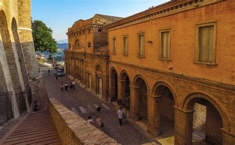 Premium Photo | Urbino houses of old city