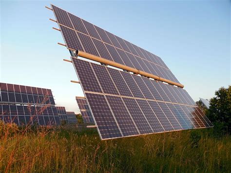 Bifacial Solar Panels: Are Two Sides Better Than One? - Solar Sam