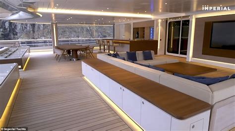 Jeff Bezos Yacht Interior / Jeff Bezos Invests 400m Into Superyacht Machine Fancy / Paul allen s ...