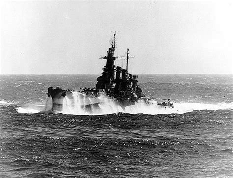 USS North Carolina in heavy seas, 1944. Battleship North Carolina, Uss ...