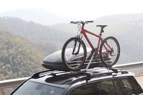 How To Install a Bike Rack on Your SUV - Cars Fellow