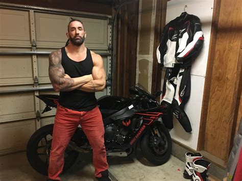 Former WWE Superstar Tyler Reks Shows Off His Bike and Offers Fitness Tips and More – Drag Bike News