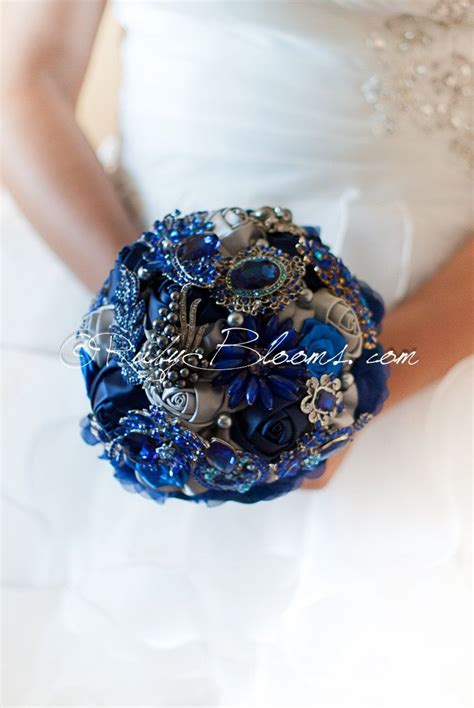 30+ Sapphire Blue Wedding Ideas You'll Want to Steal | Sapphire blue ...