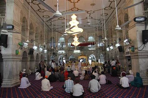 16 Gurudwara in Chandigarh For A Sikh Pilgrimage