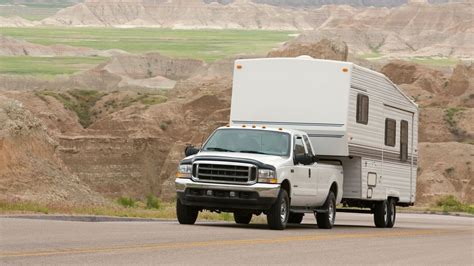 How to Tow an RV: The Beginner's Guide