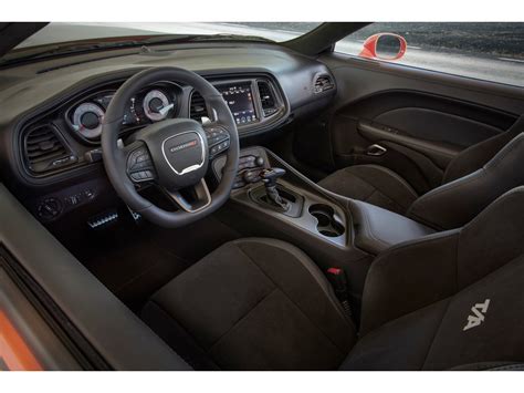 2020 Dodge Challenger Pictures: | U.S. News