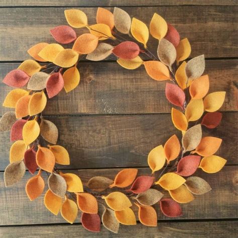 12 Autumn Felt Leaf Wreath Fall Leaves Wreath Simple | Etsy | Fall leaf ...