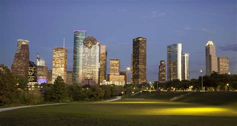 Evening View of the Downtown Houston Skyline | SkyriseCities