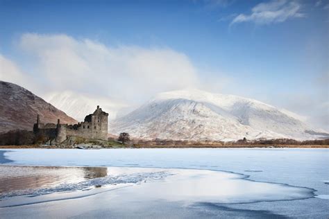 Kilchurn Castle, Loch Awe, Scotland | Beautiful Places to Visit