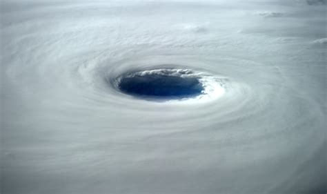 2014 Super Typhoon Vongfong seen from the International Space Station | Earth Blog