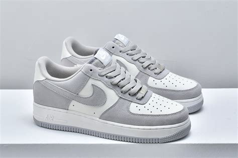 Nike Air Force 1 Low White/Light Smoke Grey Suede Pas Cher - FavSole.com