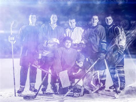 ice hockey players team 11600500 Stock Photo at Vecteezy