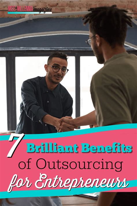 7 Brilliant Benefits Of Outsourcing For Entrepreneurs (2021)