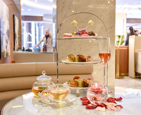 Valentine's Afternoon Tea in the Hyde Lobby Bar at Royal Lancaster London Hotel | The Foodaholic