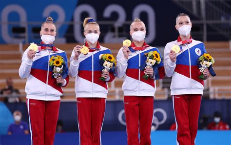 GOLDEN GIRLS: Russian team clinch Olympic gymnastics title to end US ...