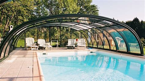 Spa & Swimming Pool Enclosures: Bespoke Glass Structures