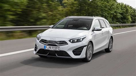 2022 Kia Ceed Facelift Revealed With New Lights, Redesigned Grille