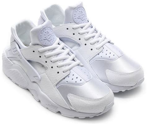 Nike Huaraches Bring Back the 'White on White' Look | Sole Collector