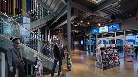 View a Gallery of Interior and Exterior Photos | Topgolf Chicago ...