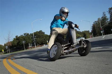 Sway : Electric Tilting Trike by Joe Wilcox - Tuvie Design