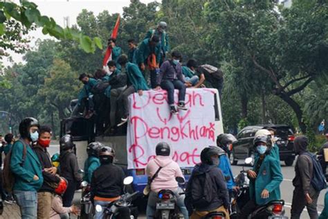 16 Oktober: Mahasiswa Demo Lagi Tolak Omnibus Law di Depan Istana | Seru.co.id