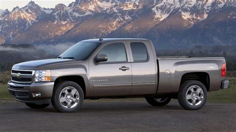 10 Best Used Trucks Under $10,000 - Kelley Blue Book