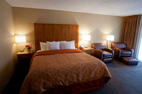 Spokane Valley Hotel Rooms - Mirabeau Park Hotel